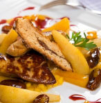 Фуа-гра с манго и финиками под кленовым сиропом